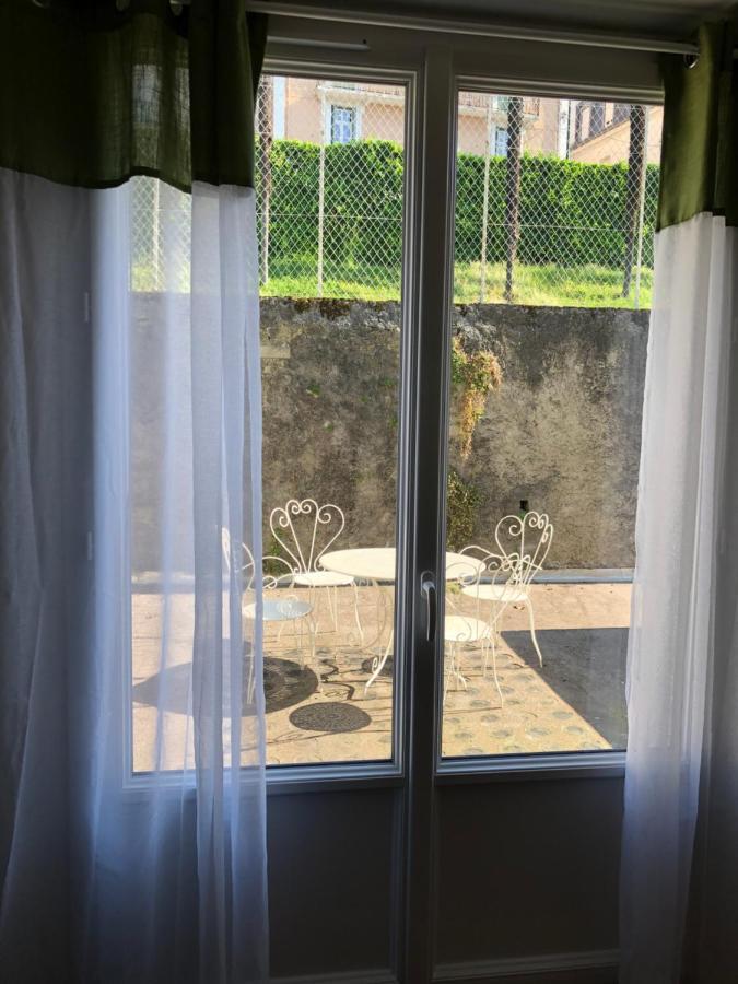 Grand Appartement De Standing "Reve Du Soir" De 170 M2 350 M De La Gare Lourdes Luaran gambar
