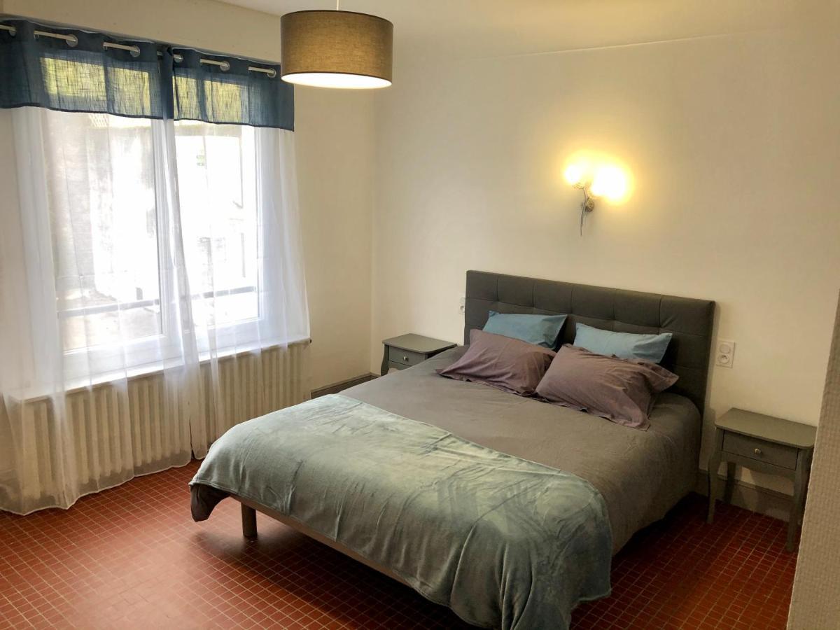 Grand Appartement De Standing "Reve Du Soir" De 170 M2 350 M De La Gare Lourdes Luaran gambar