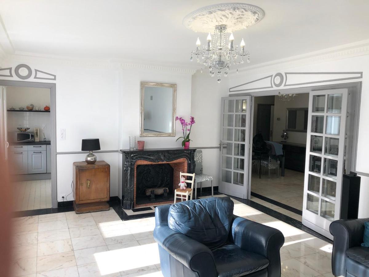 Grand Appartement De Standing "Reve Du Soir" De 170 M2 350 M De La Gare Lourdes Luaran gambar